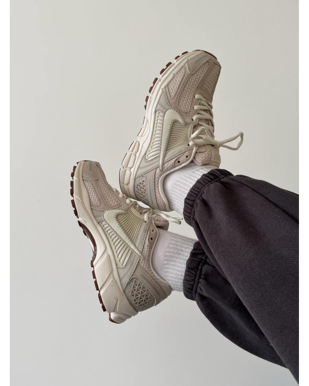 Nike Zoom Vomero Beige