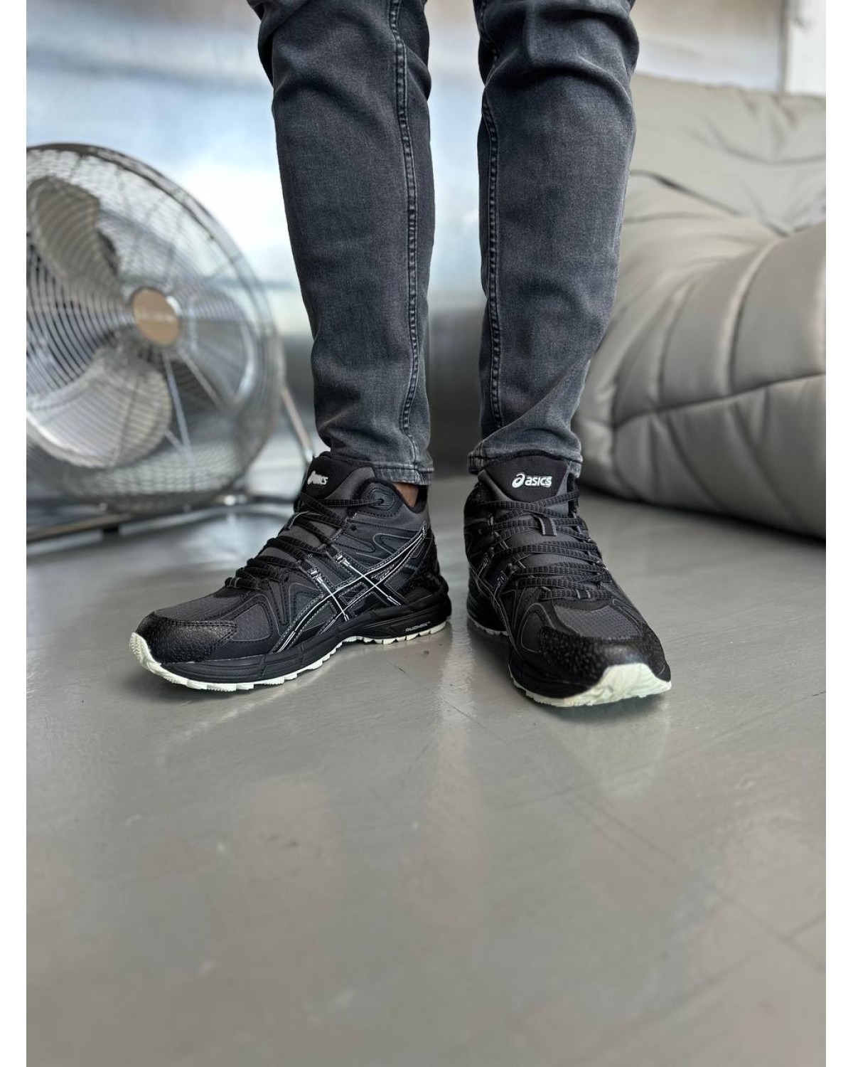 Asics Gel-Kahana 8 High Black Grey Fur