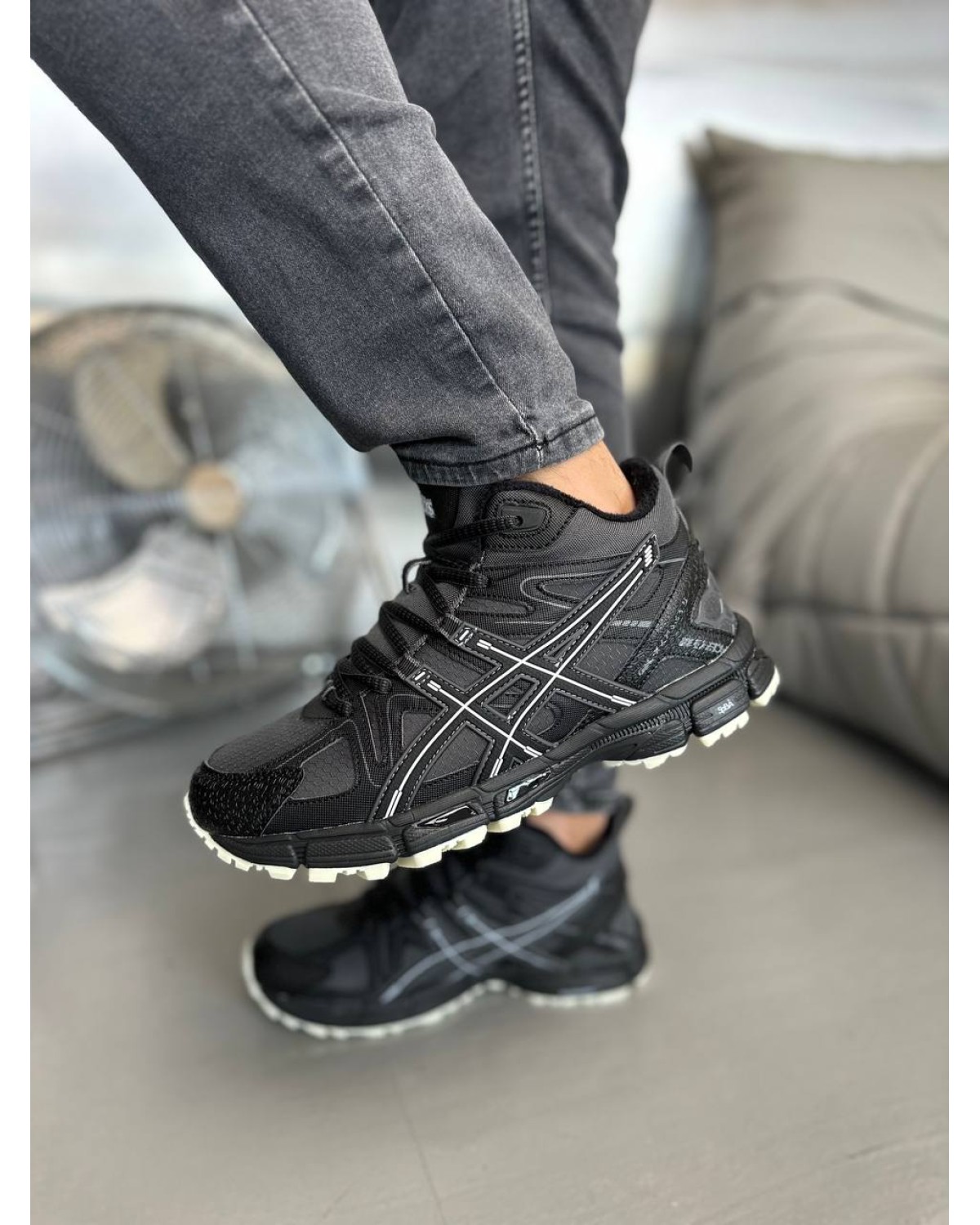 Asics Gel-Kahana 8 High Black Grey Fur Asics Gel-Kahana 8 High Black Grey Fur