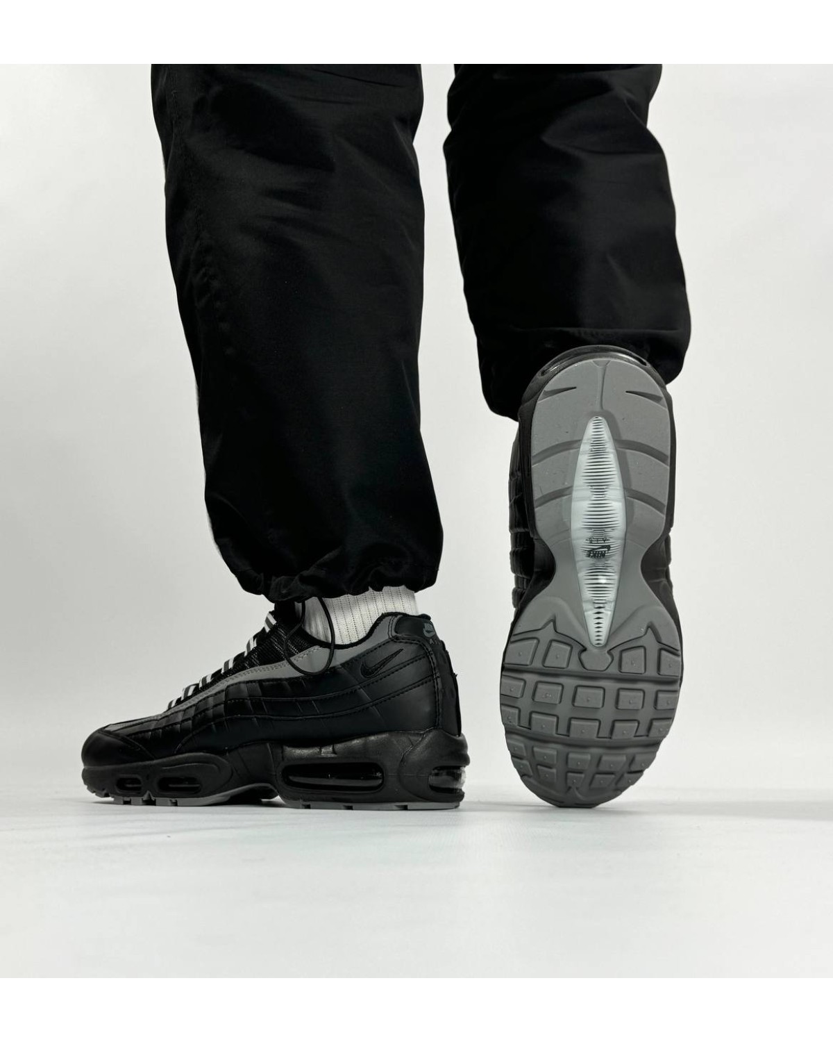 Nike Air Max 95 Essential Black Smoke Grey