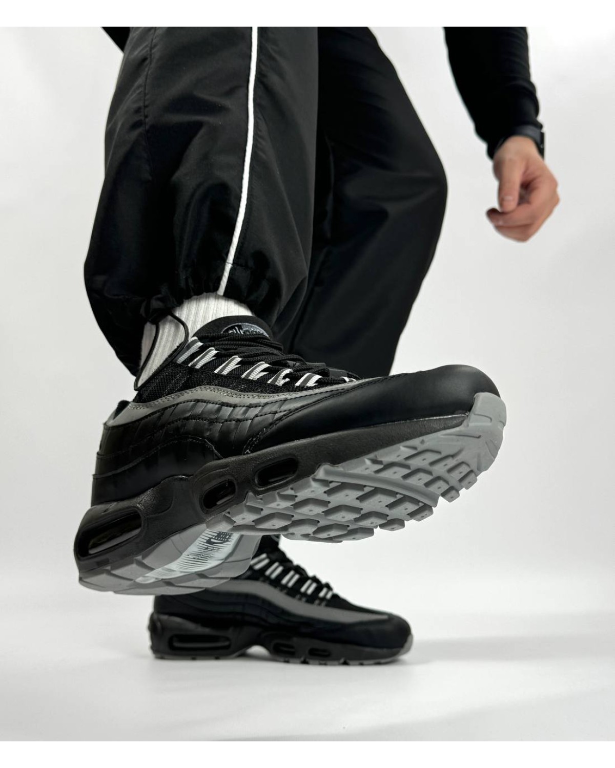 Nike Air Max 95 Essential Black Smoke Grey