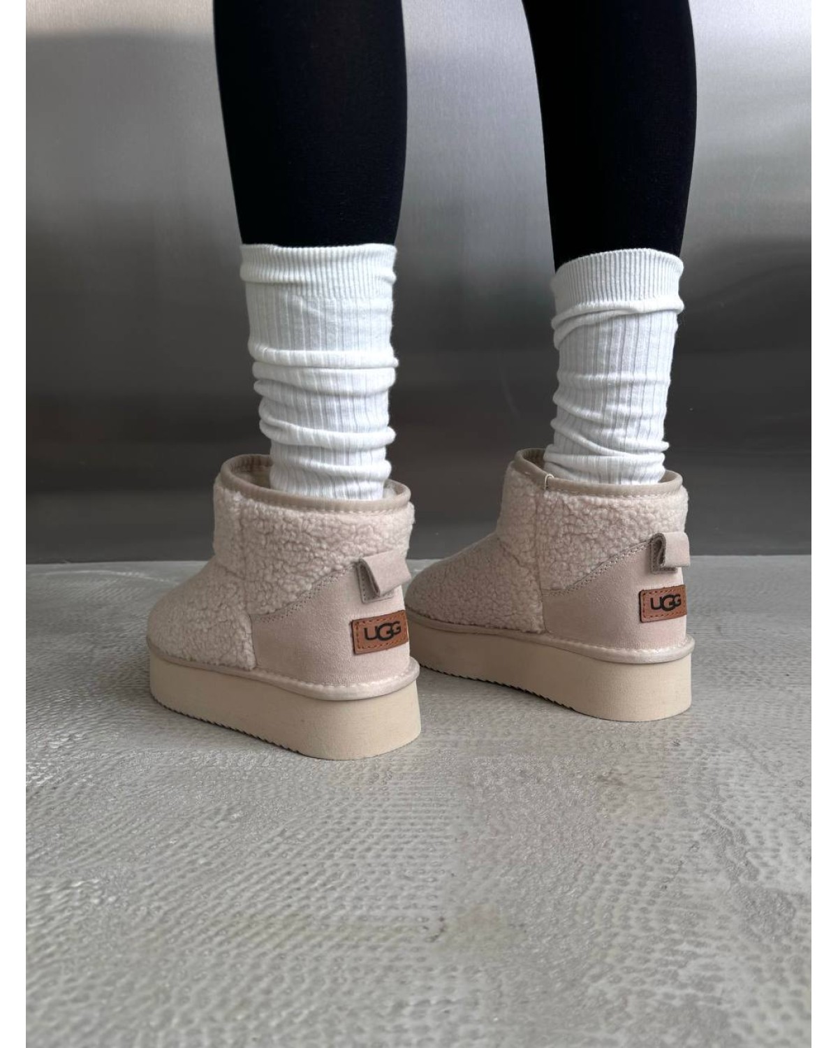 UGG Ultra Mini Platform Teddy Cream