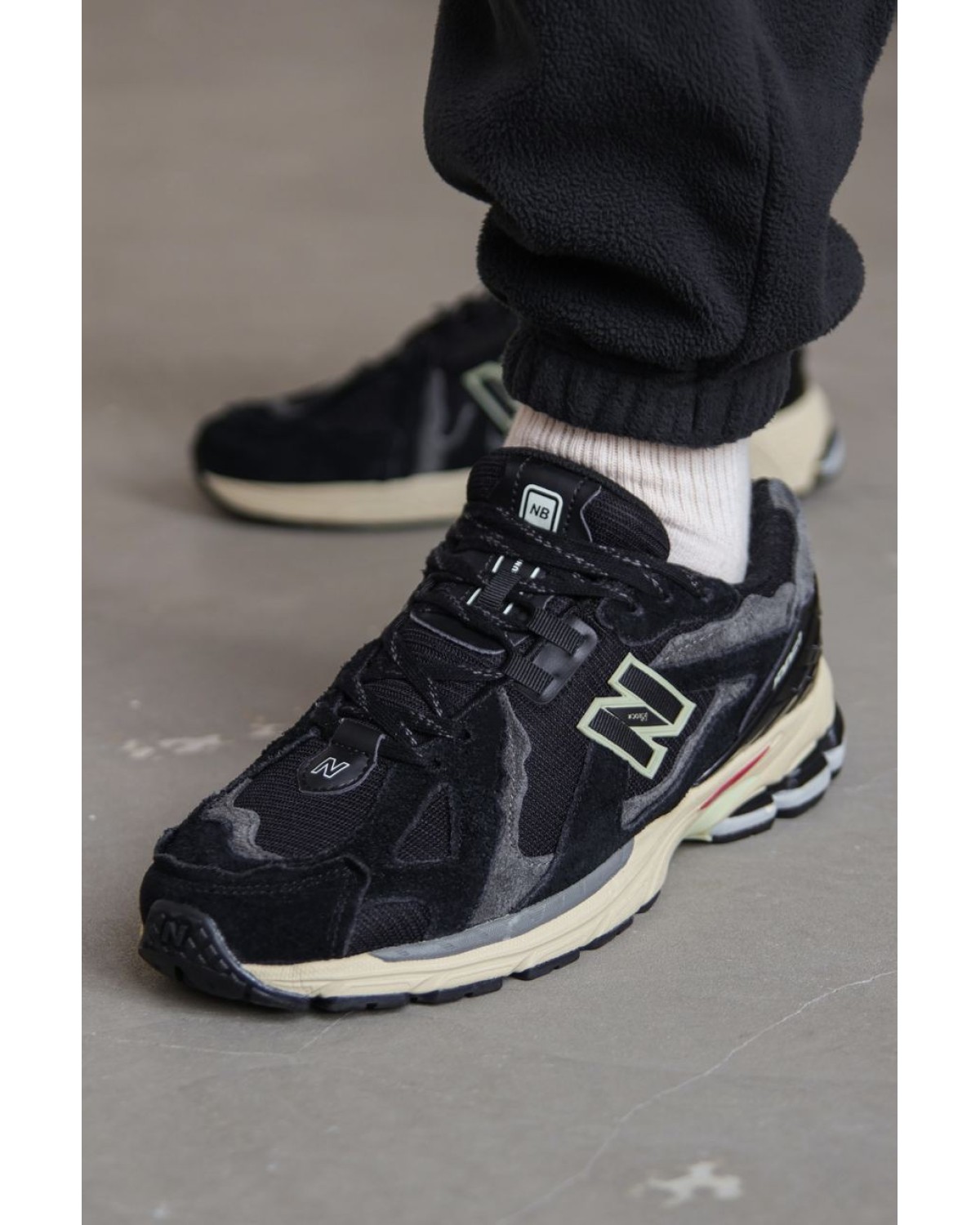 New Balance 1906D Protection Pack Black