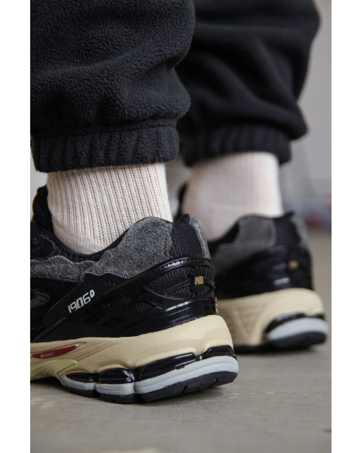 New Balance 1906D Protection Pack Black