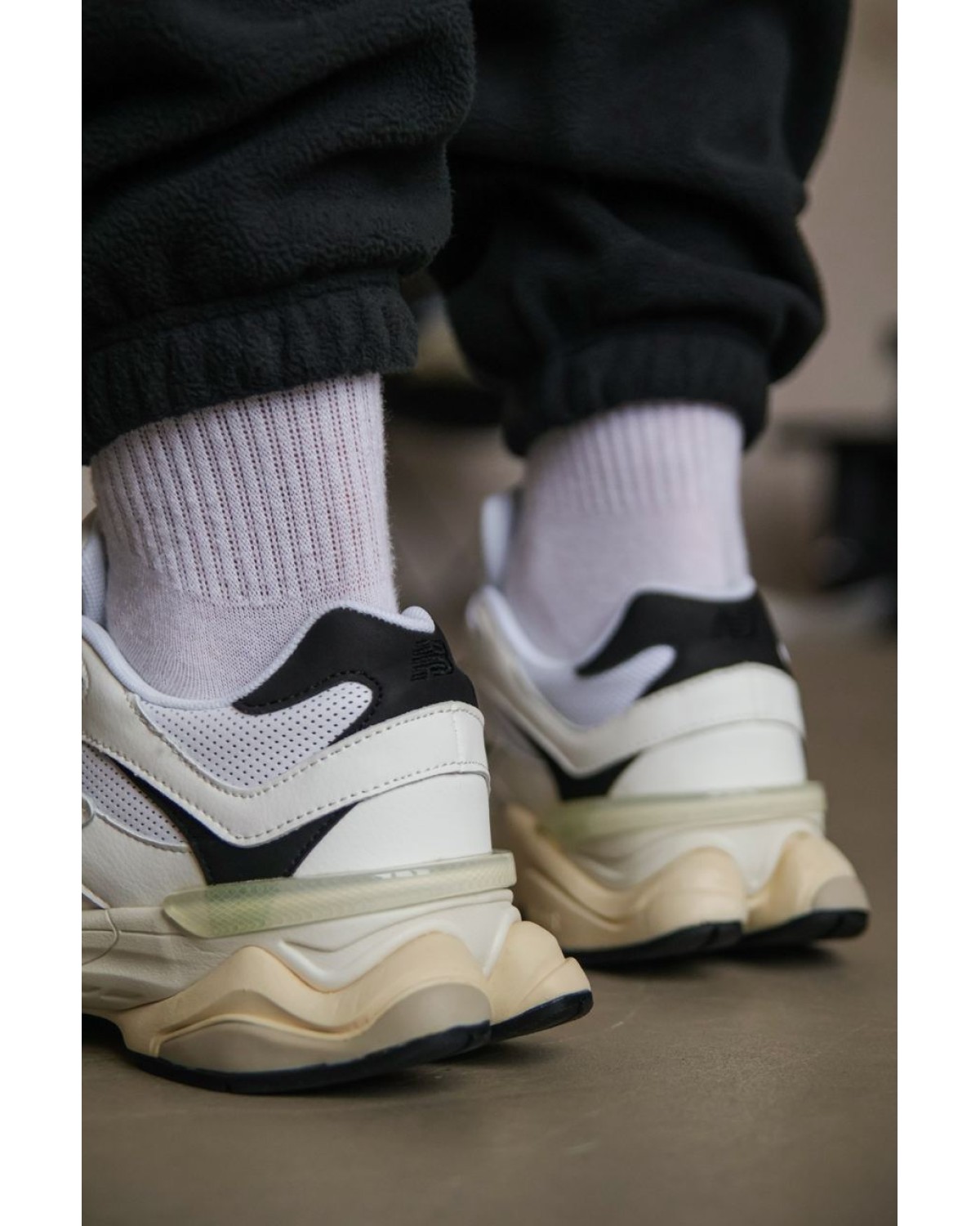 New Balance 9060 White/Black