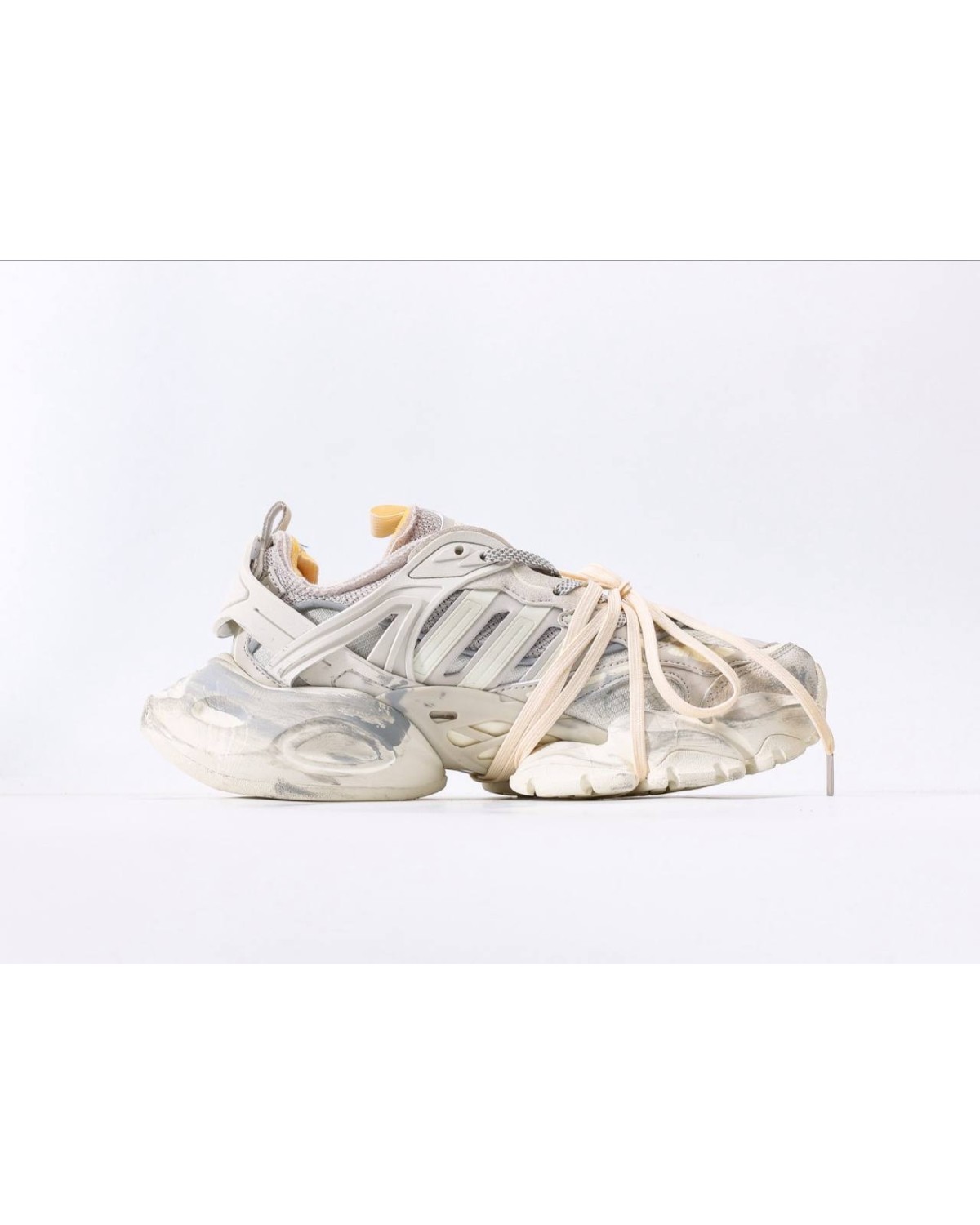 Adidas XLG Runner Beige