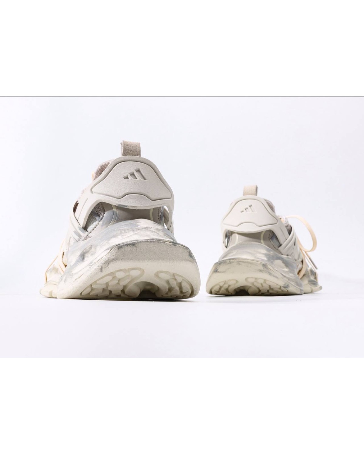 Adidas XLG Runner Beige