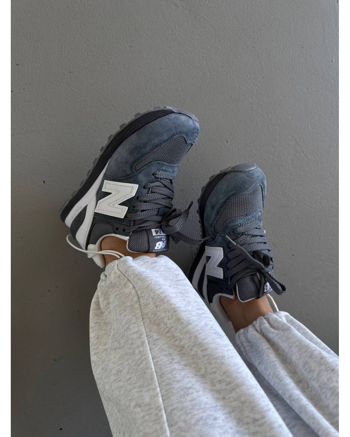 New Balance 574 Grey / White