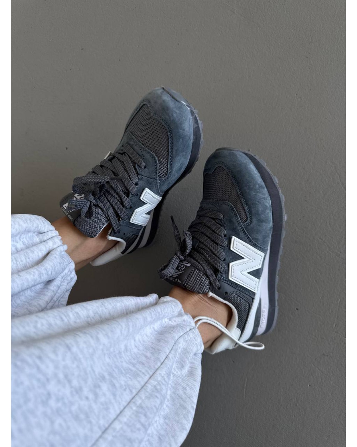 New Balance 574 Grey / White