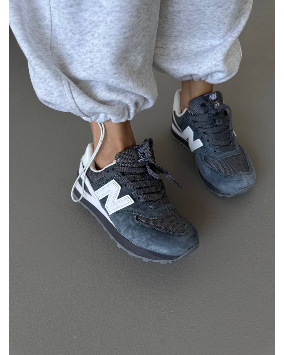 New Balance 574 Grey / White
