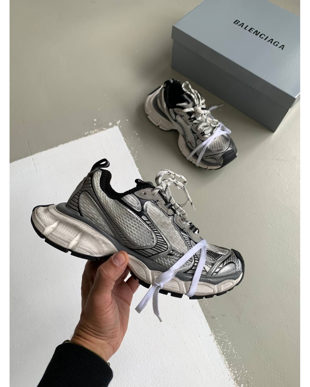 Balenciaga 3XL Silver/Grey