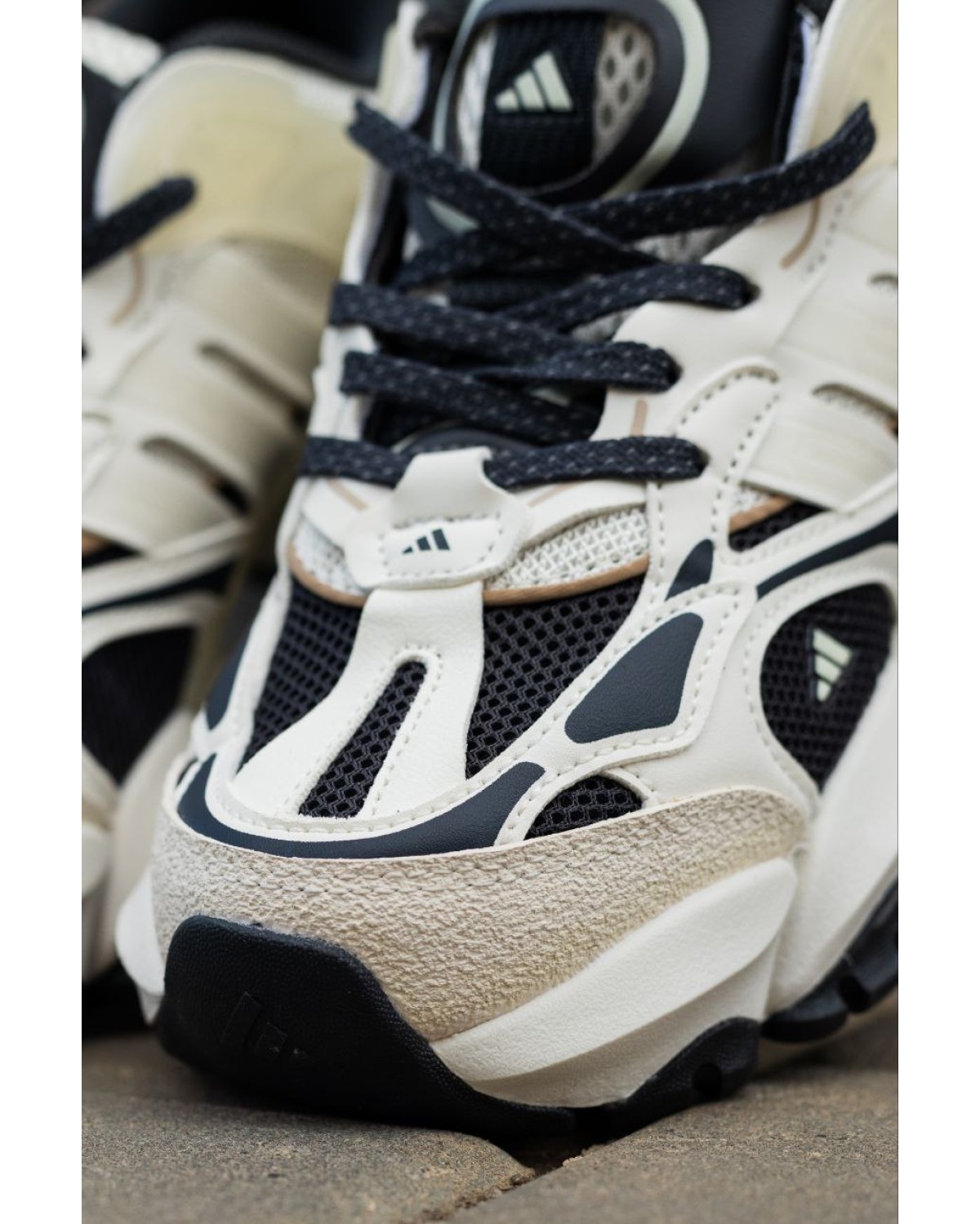 Adidas Vento XLG White Grey Black