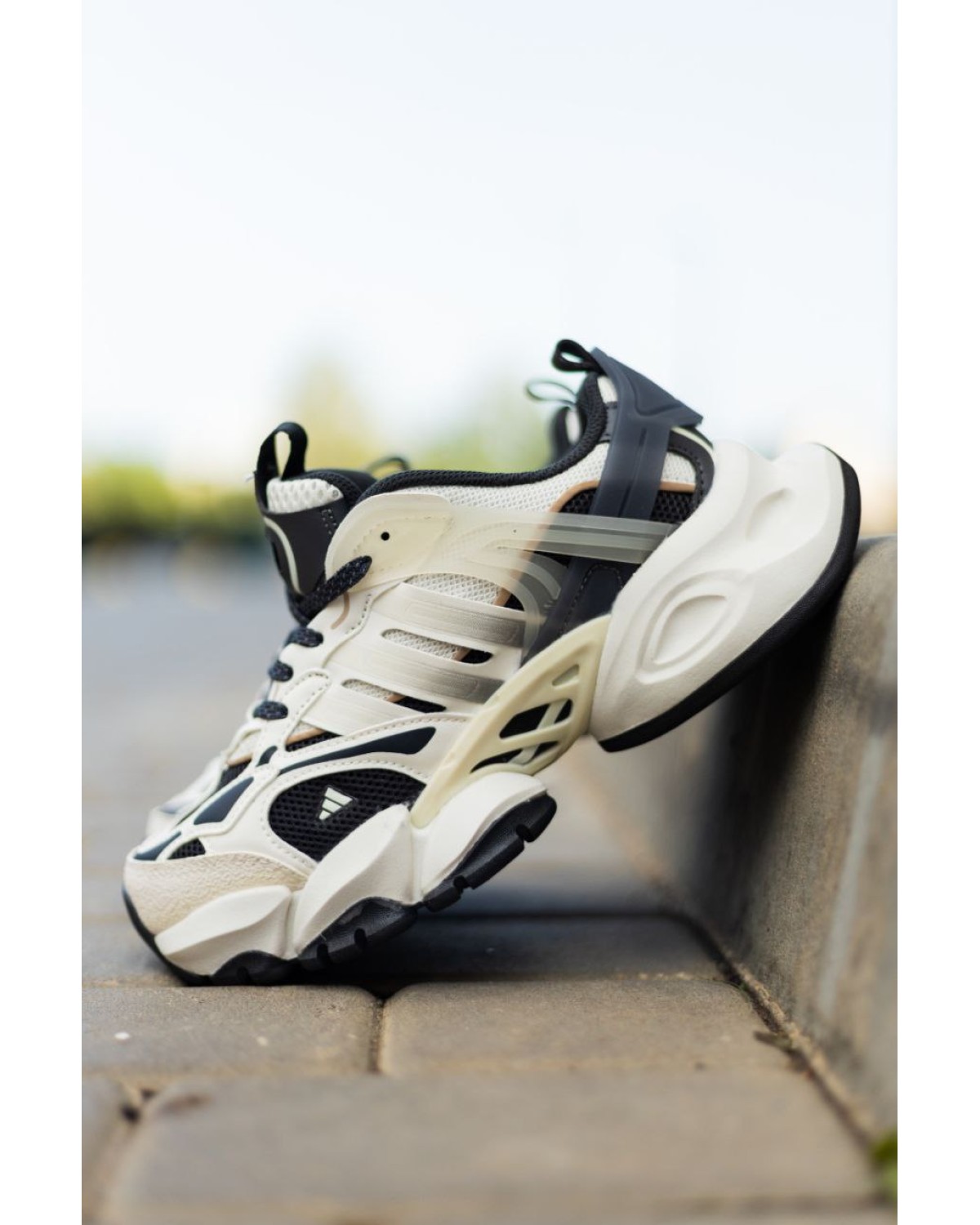 Adidas Vento XLG White Grey Black