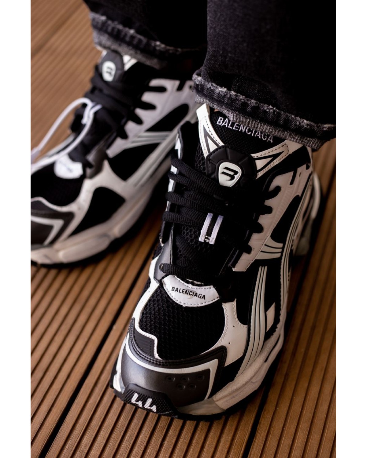 Balenciaga Runner Black/White