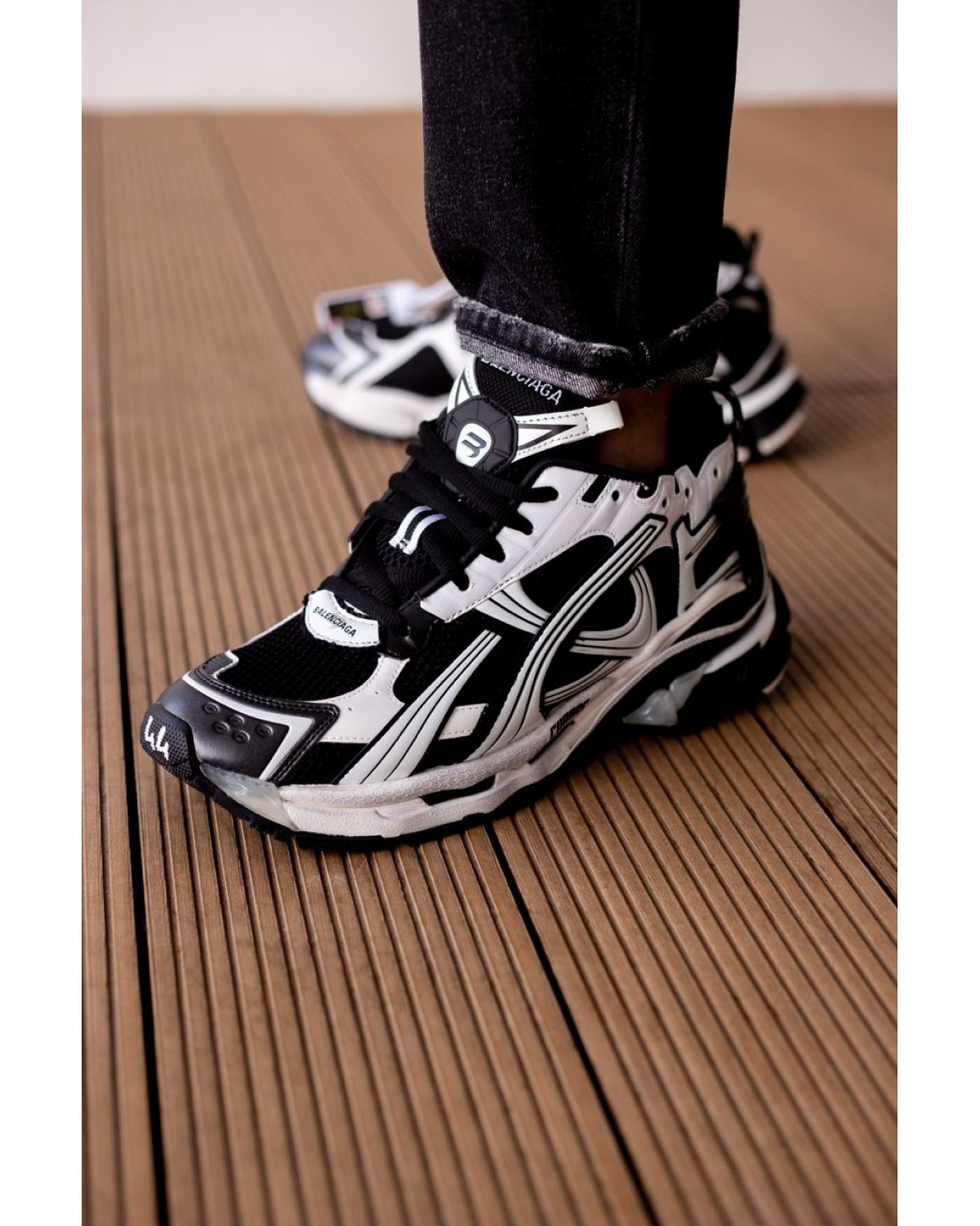 Balenciaga Runner Black/White