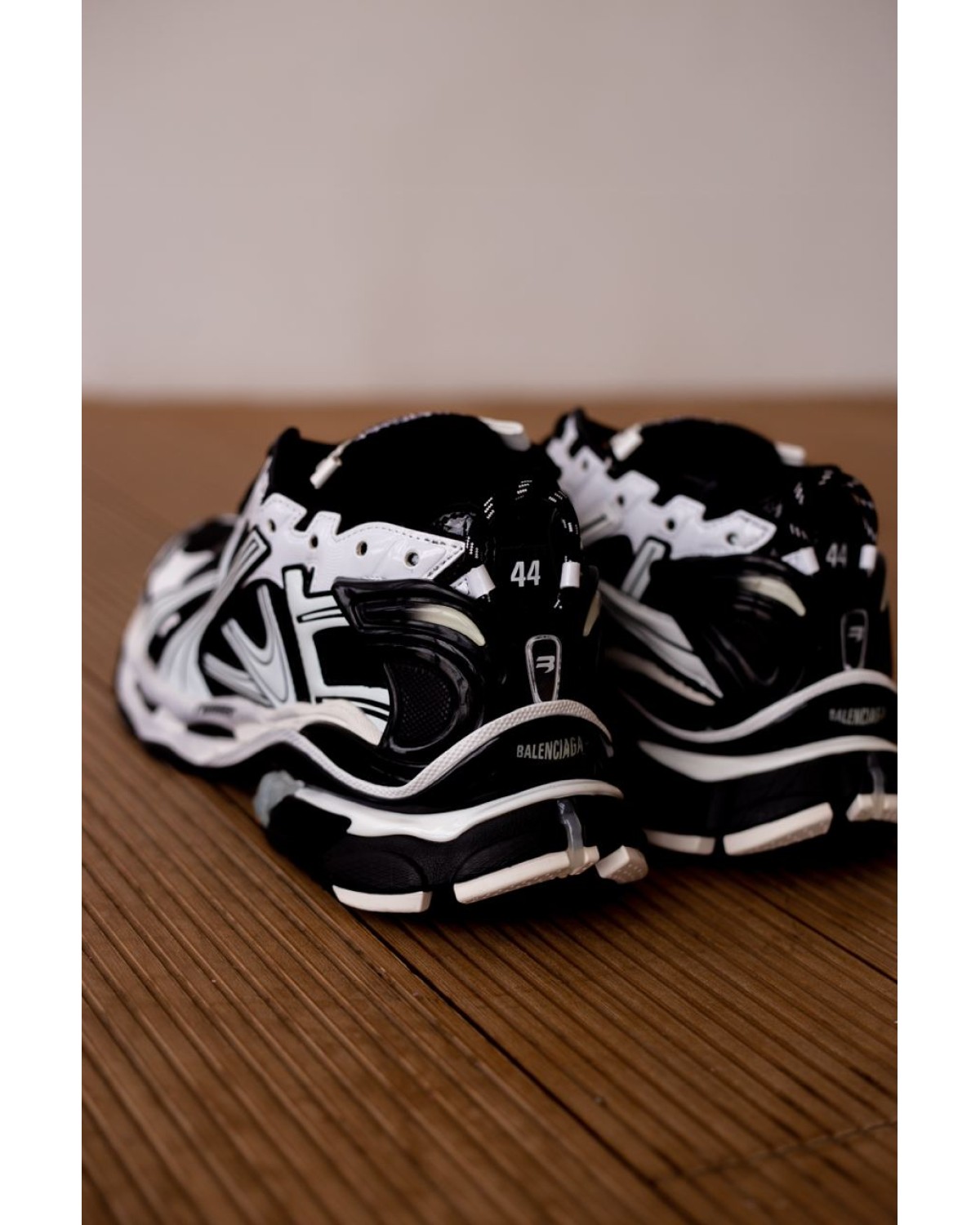 Balenciaga Runner Black/White