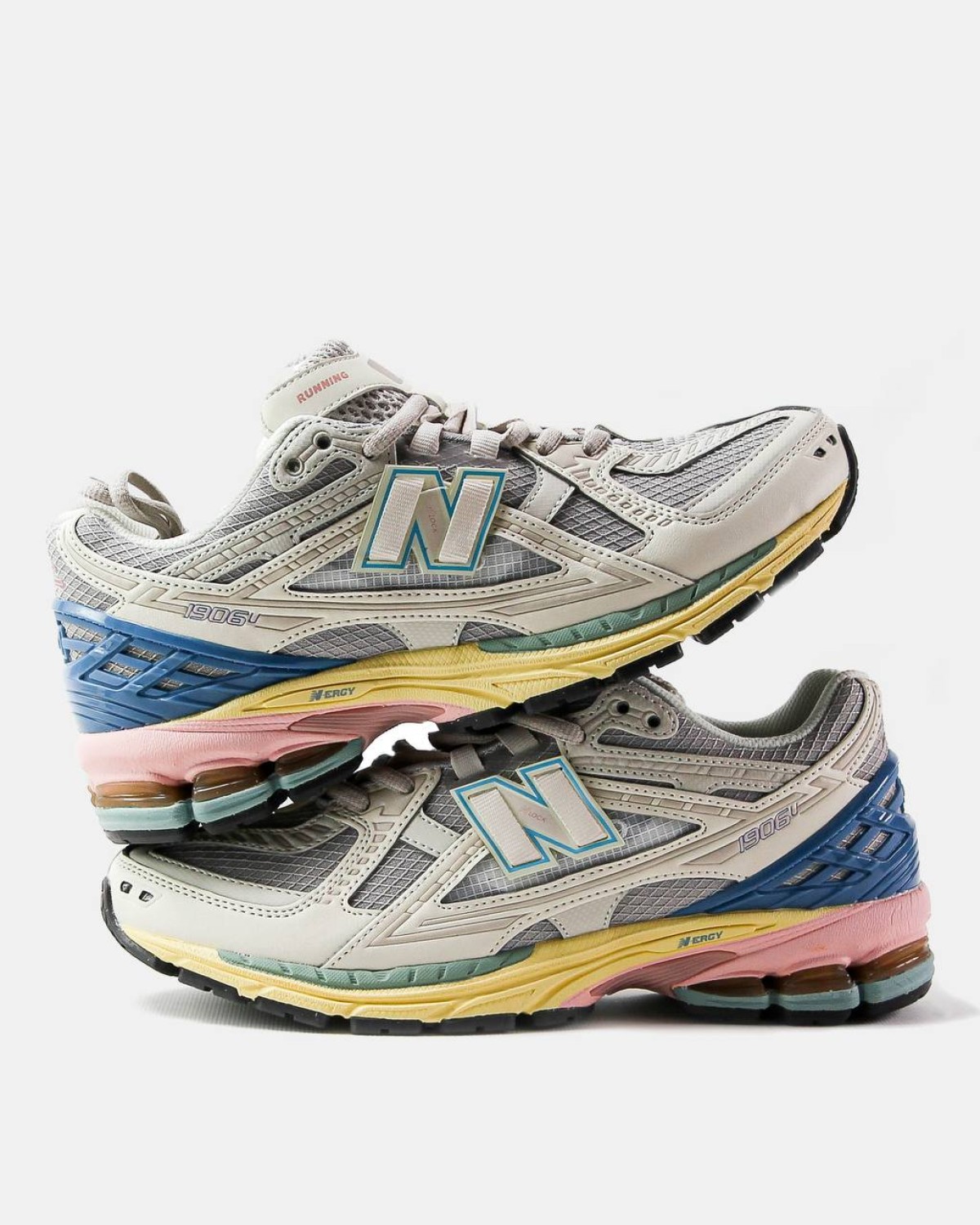 New Balance 1900U Angora Blue Pink