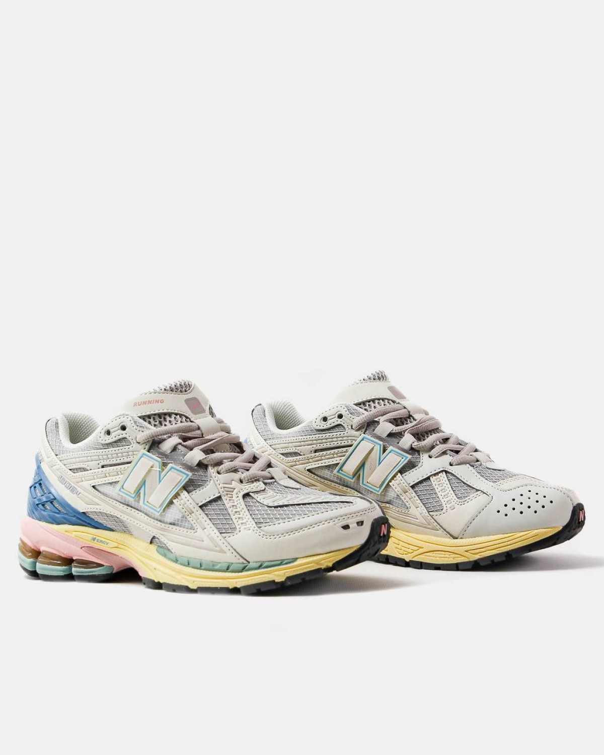 New Balance 1900U Angora Blue Pink