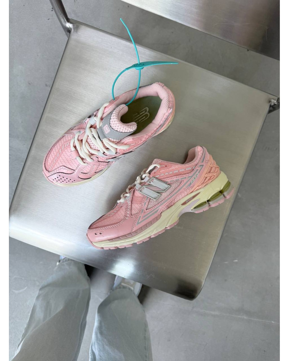 New Balance 1906 Pink Beige