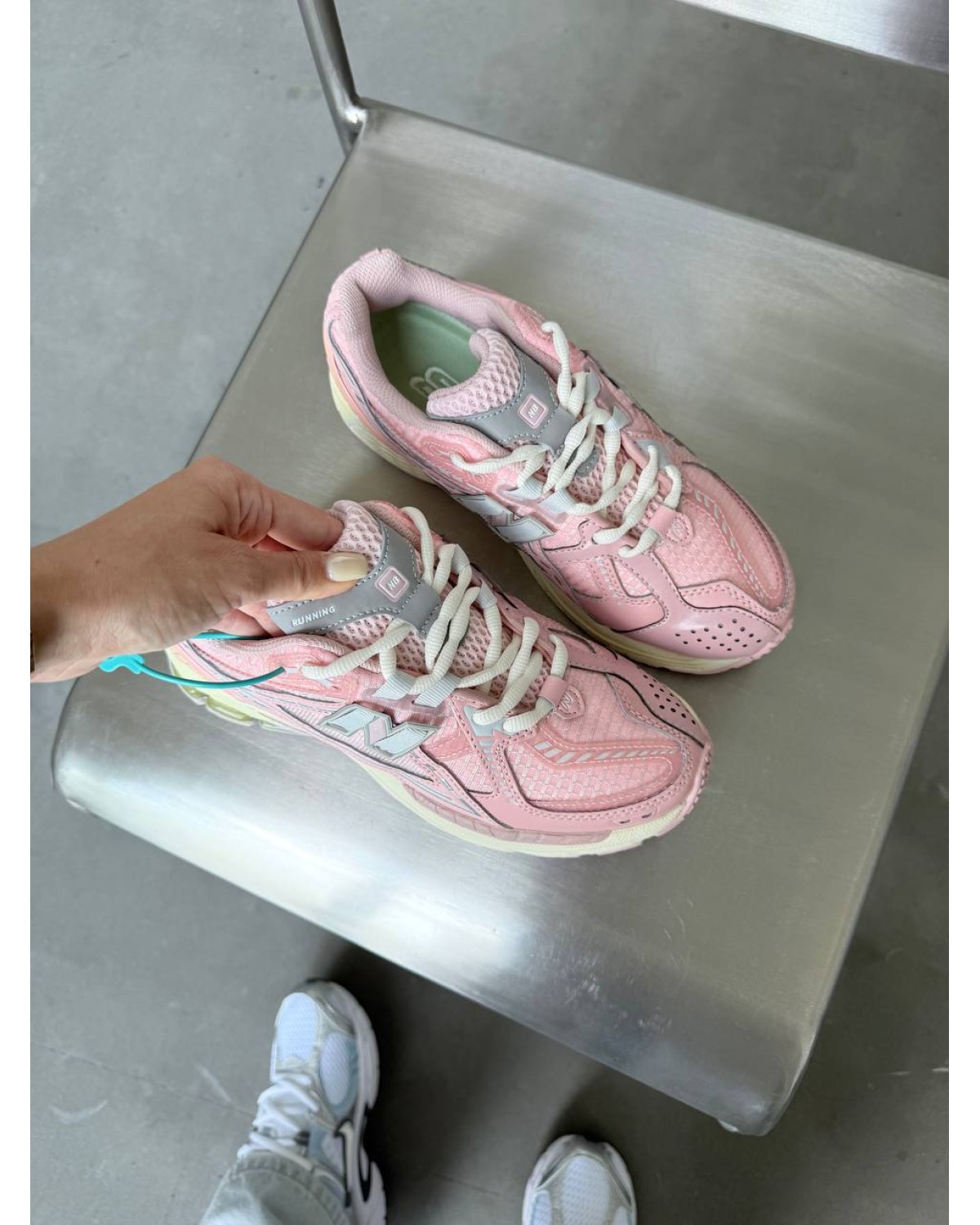 New Balance 1906 Pink Beige