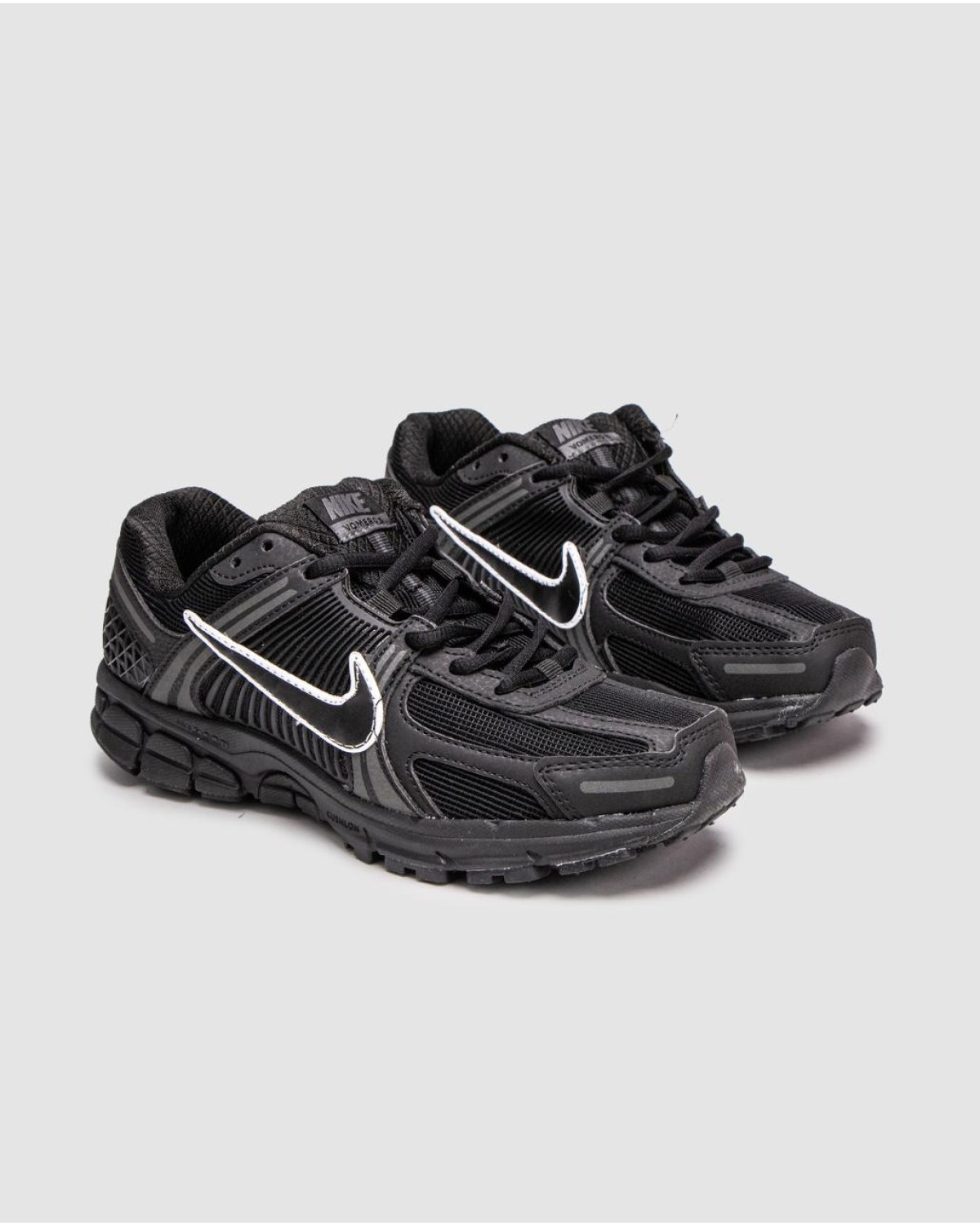 Nike Vomero 5 Black White
