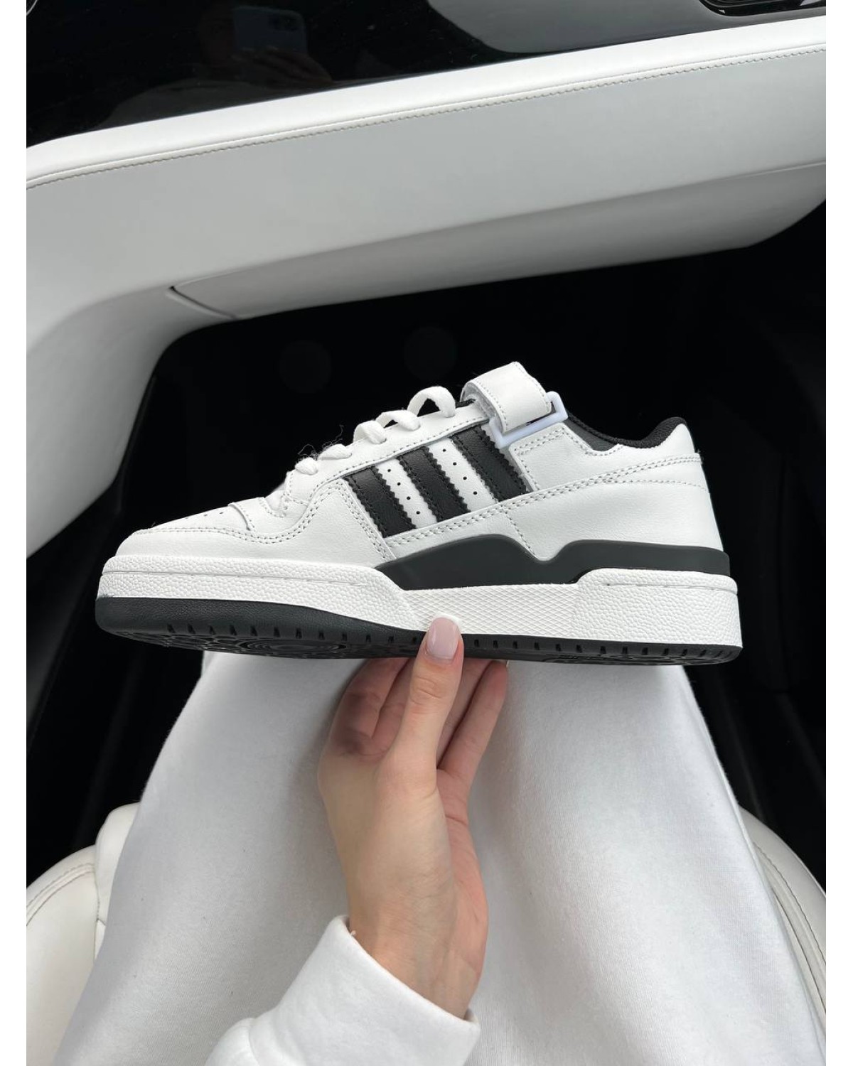 Adidas Forum White Black