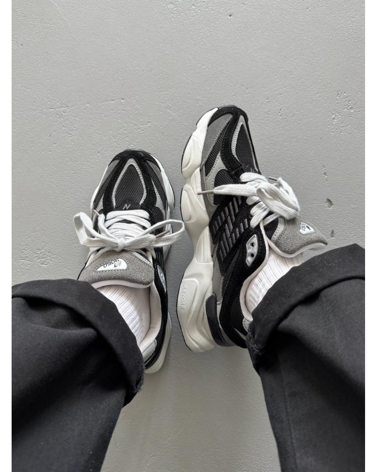 New Balance 9060 Grey/Black