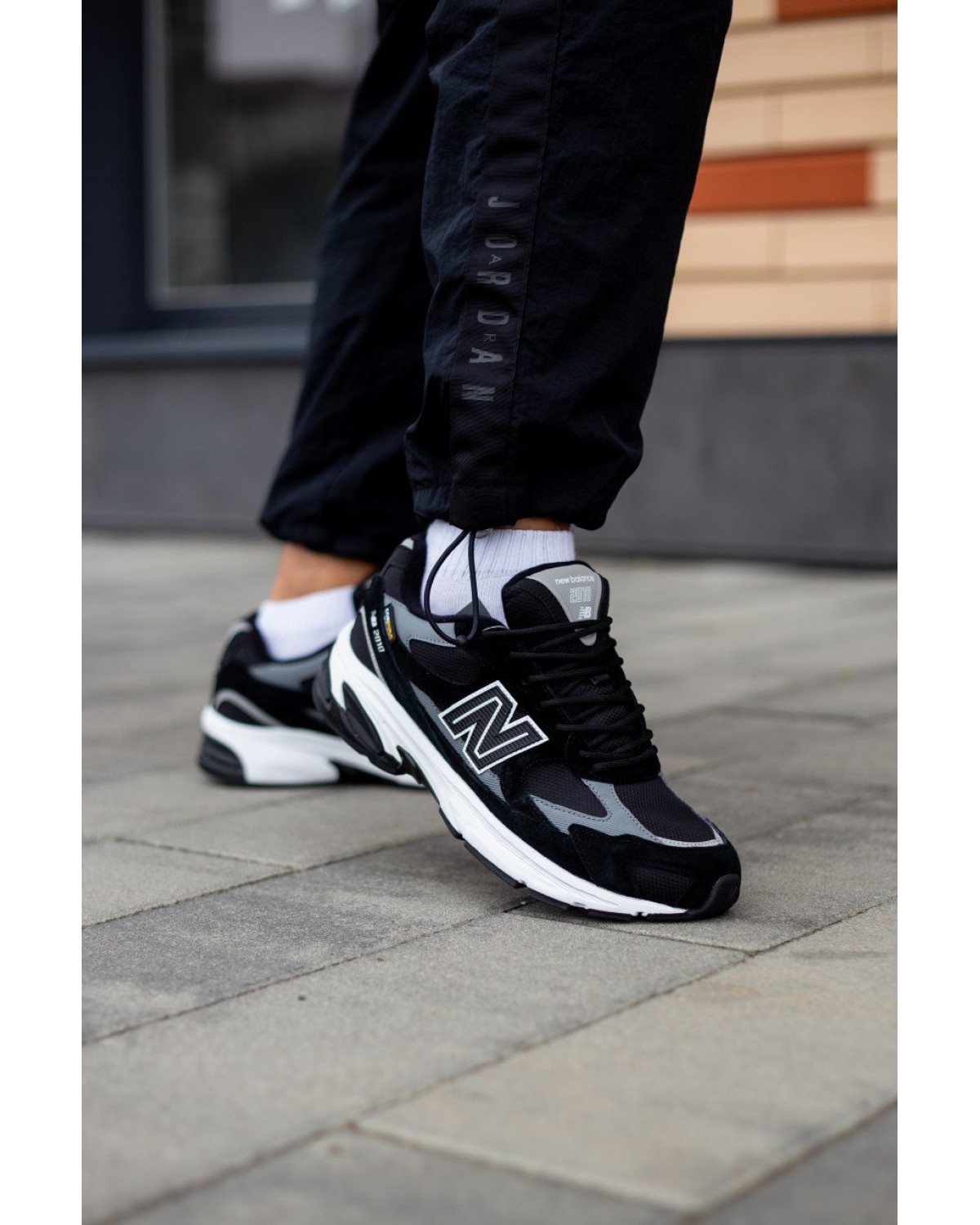New Balance 2010 Black/White Cordura