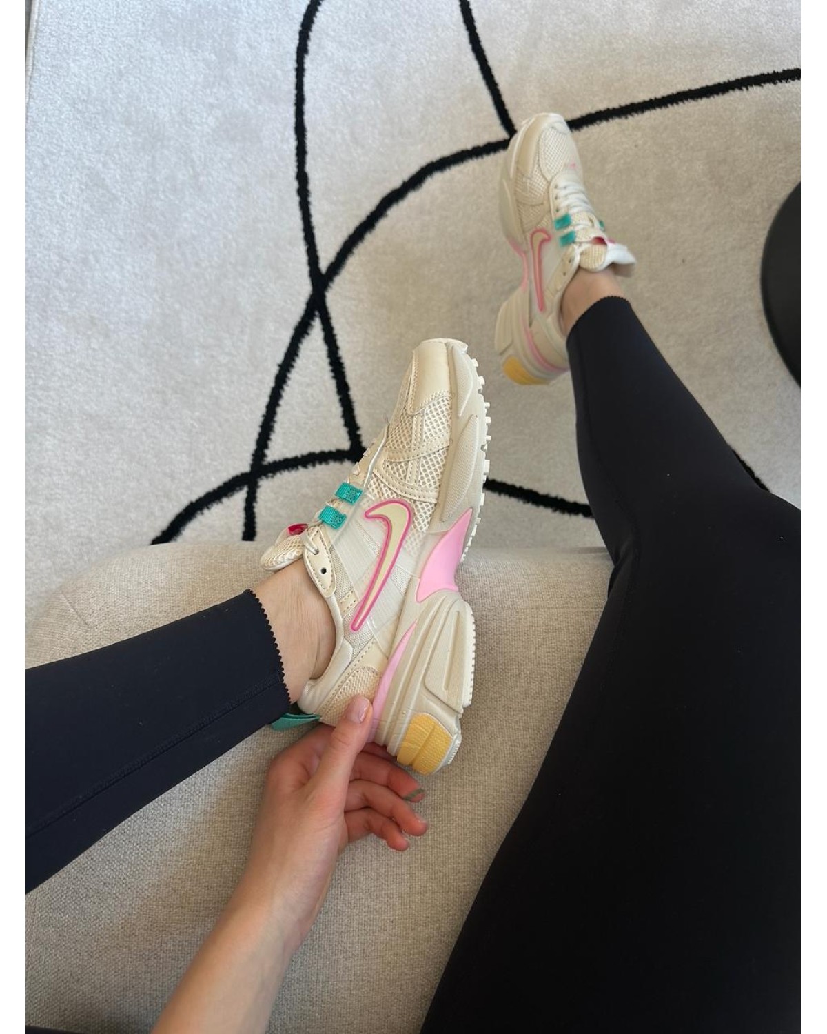 Nike V2K Runtekk Yellow/Cream/Pink