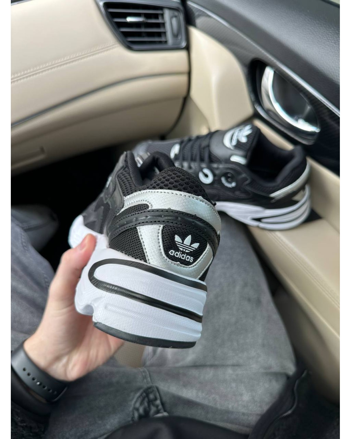 Adidas Astir Black