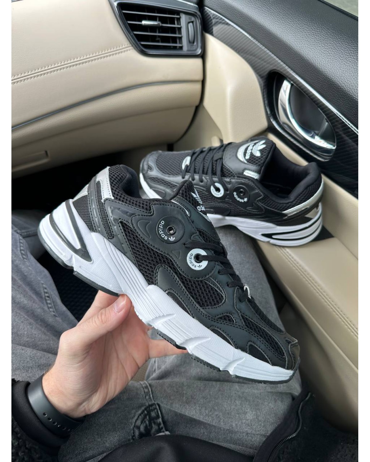 Adidas Astir Black