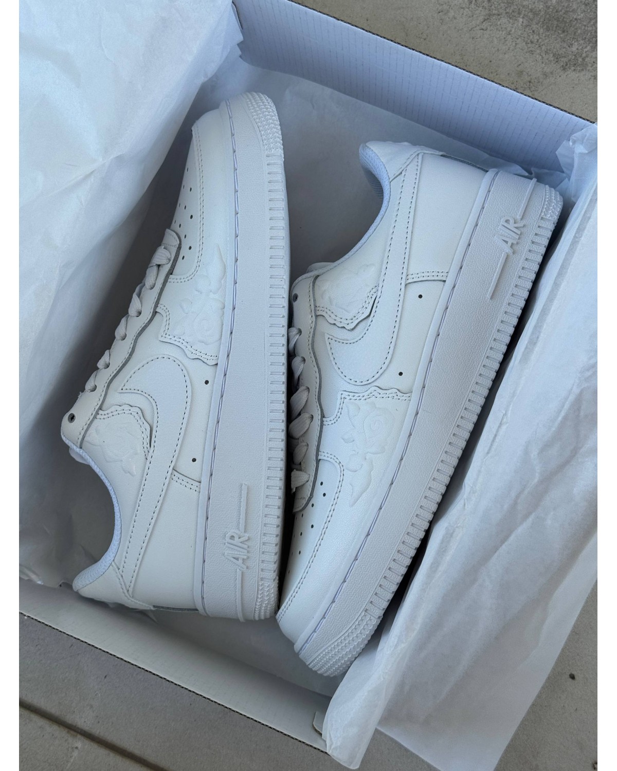 Nike Air Force 1 White ‘Roses