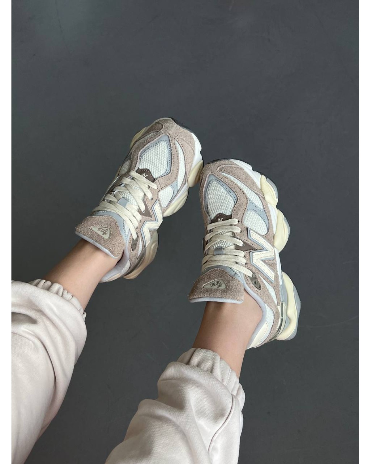 New Balance 9060