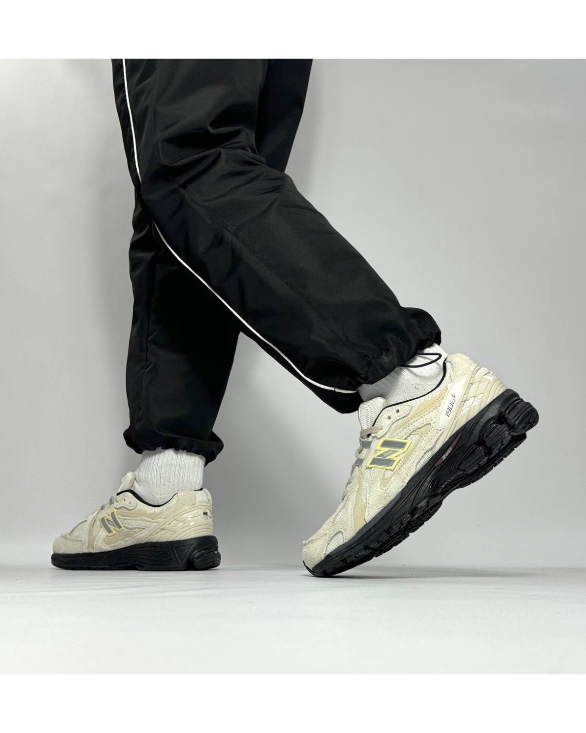 New Balance 1906D Protection Pack Beige Black