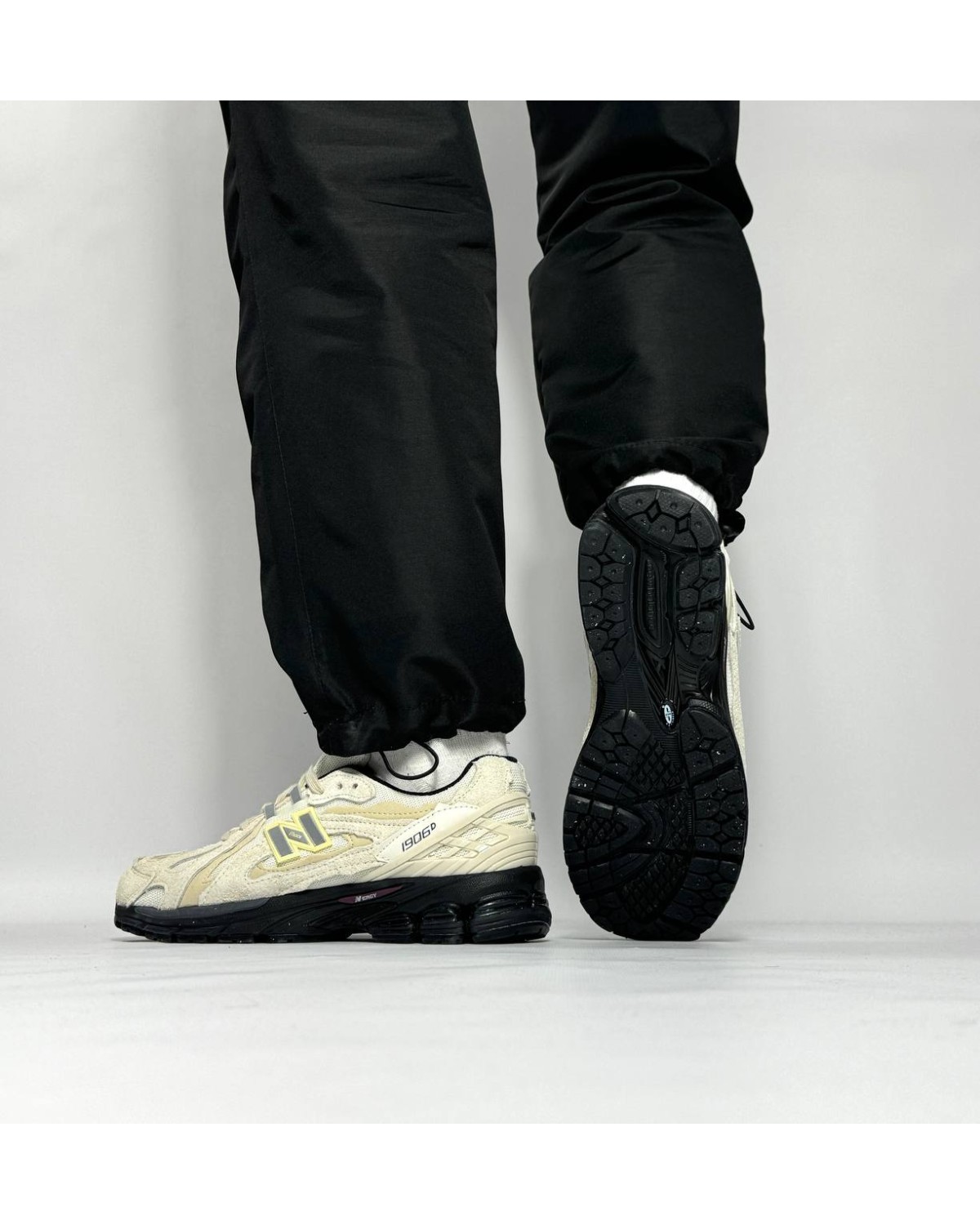 New Balance 1906D Protection Pack Beige Black