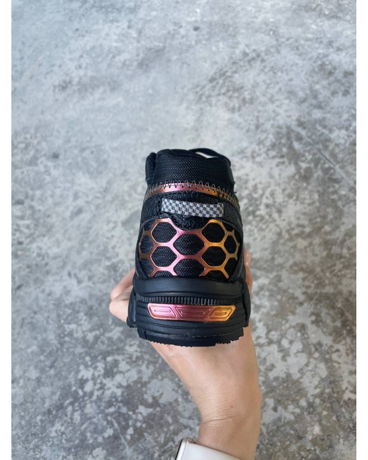Asics Gel-Kahana 8 Black Gold Pink