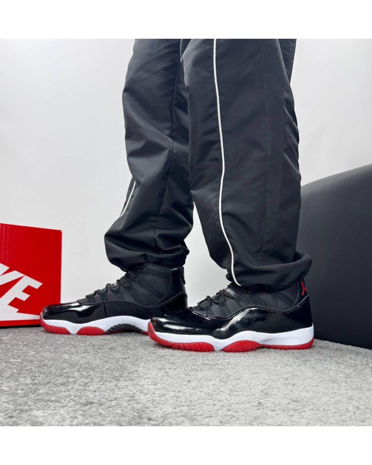 Nike Air Jordan 11 Black Red White