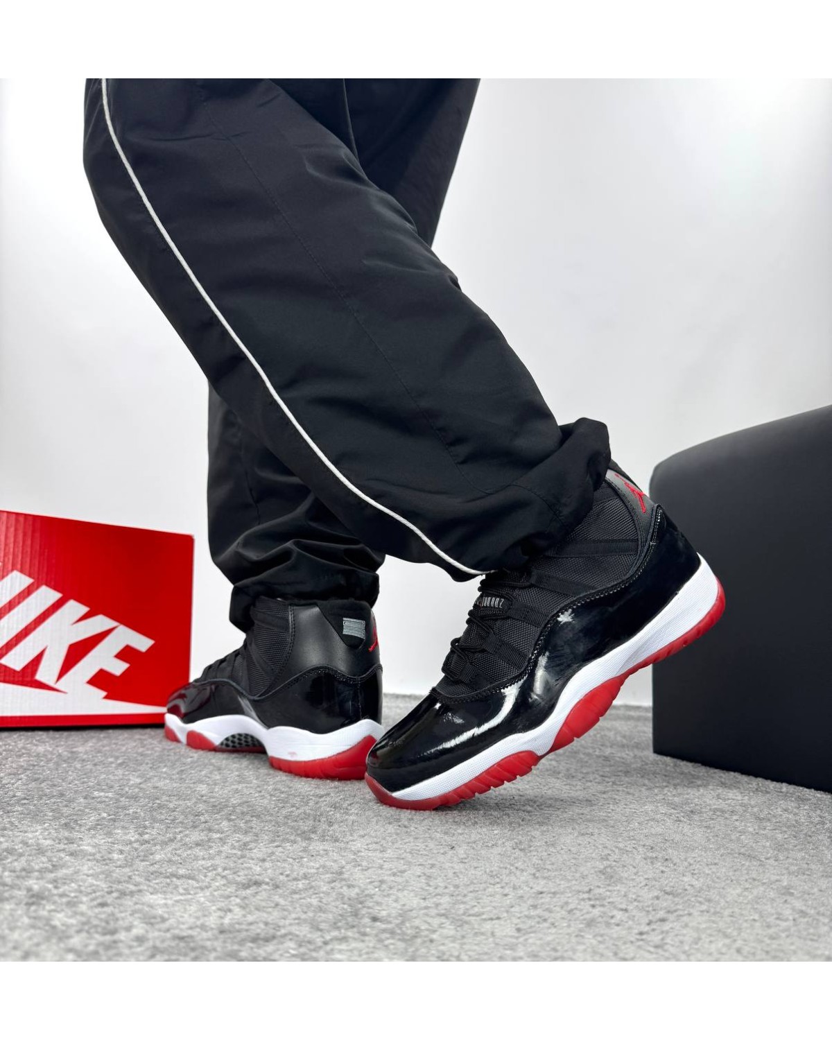 Nike Air Jordan 11 Black Red White