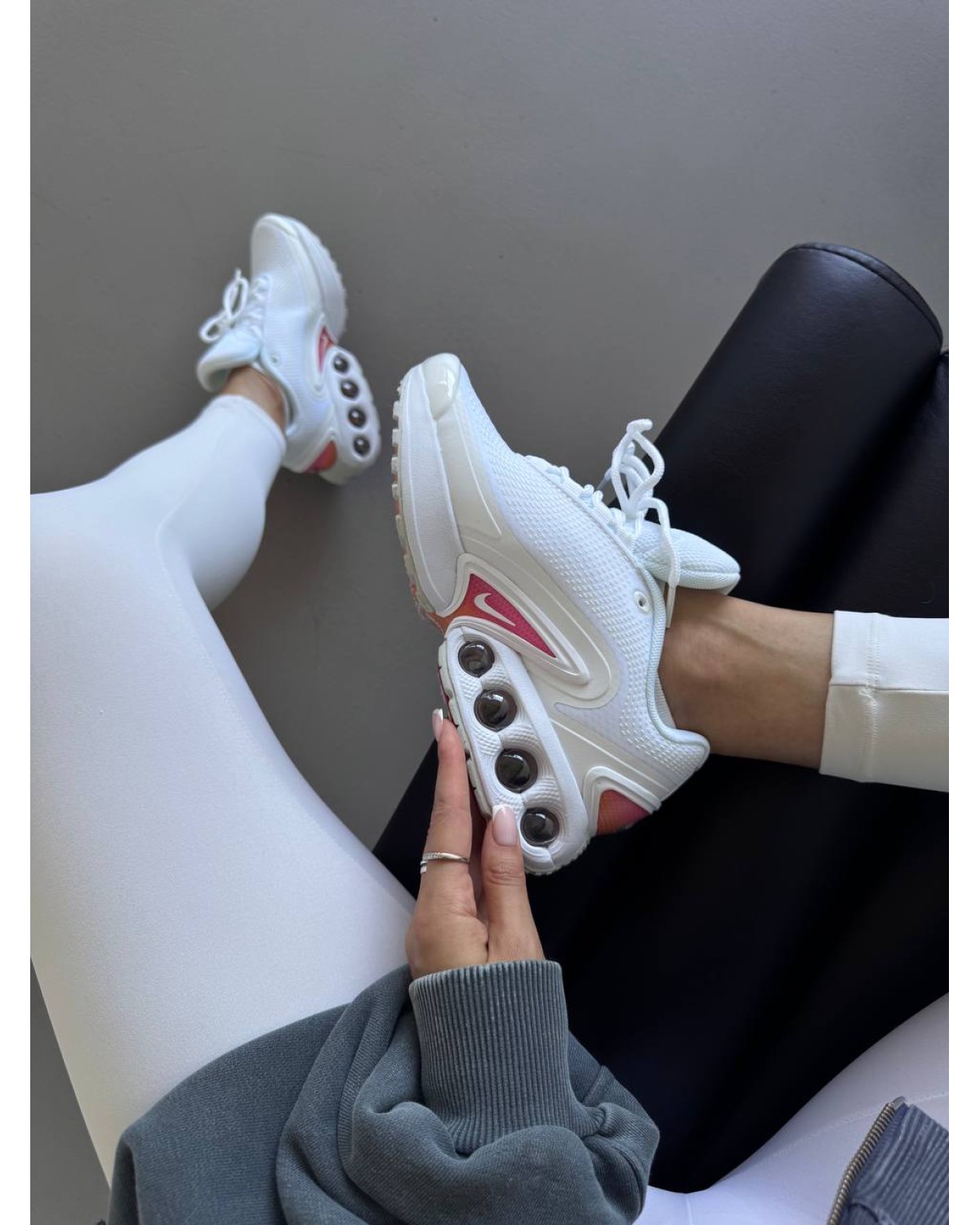 Nike Air Max DN White Pink