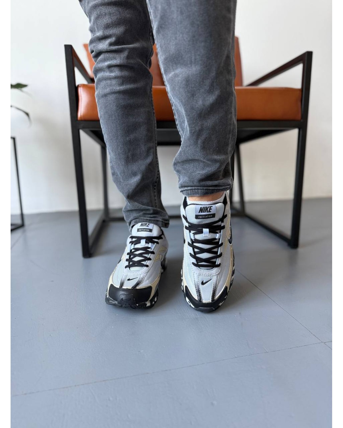 Nike Initiator Custom Grey Black