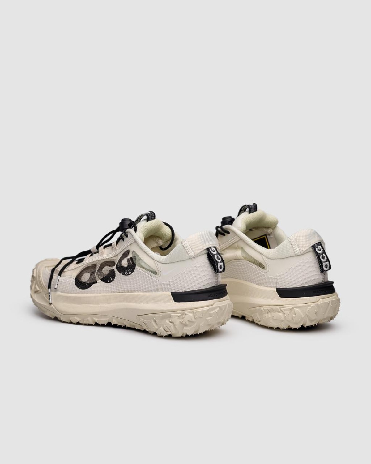 Nike ACG Mountain Fly 2 Low Beige/Black