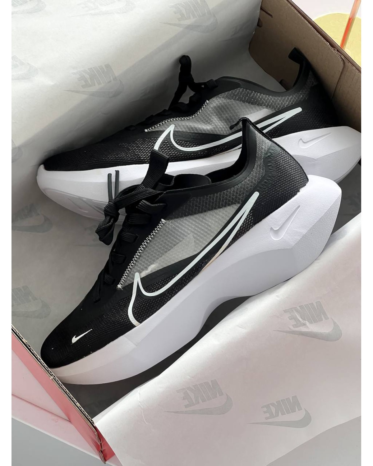 Nike Vista  Black