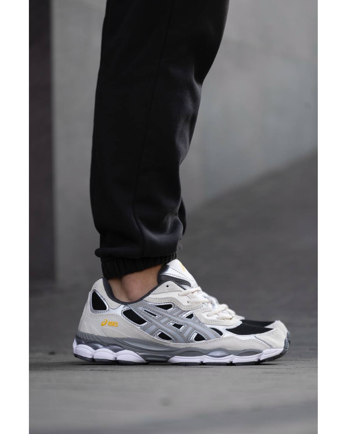 Asics GEL-NYC Gray Black