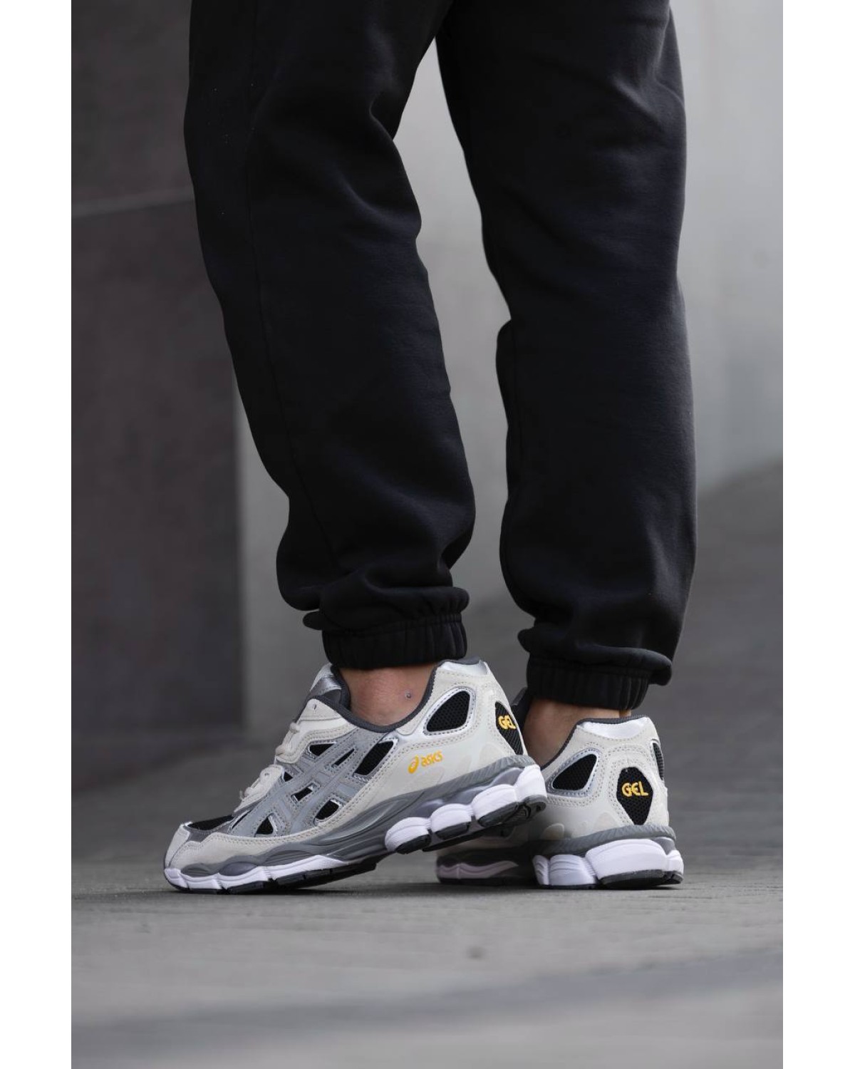 Asics GEL-NYC Gray Black