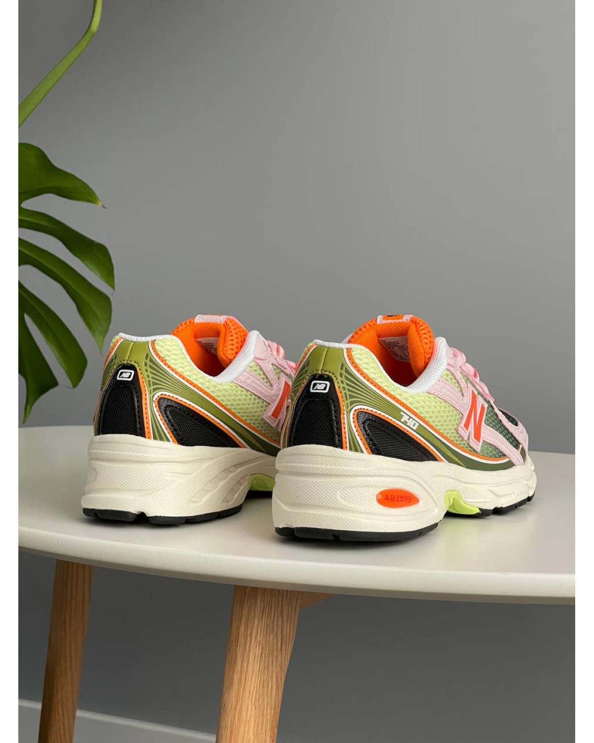 New Balance 740 Concepts Saignee