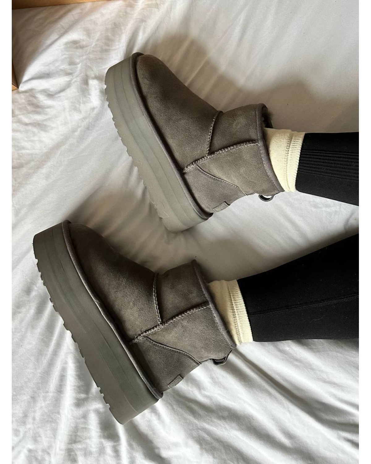 UGG Premium Mini Platform Grey