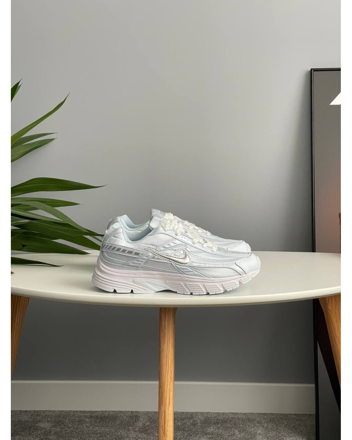 Nike Initiator White Blue