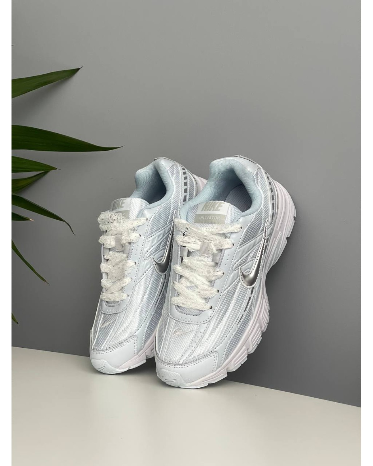 Nike Initiator White Blue