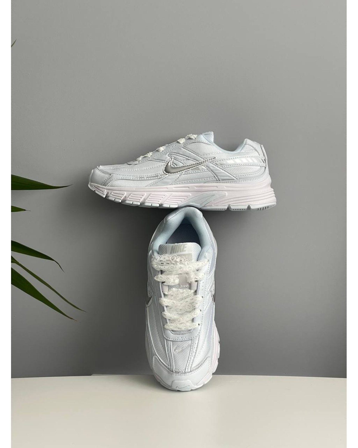 Nike Initiator White Blue Nike Initiator White Blue