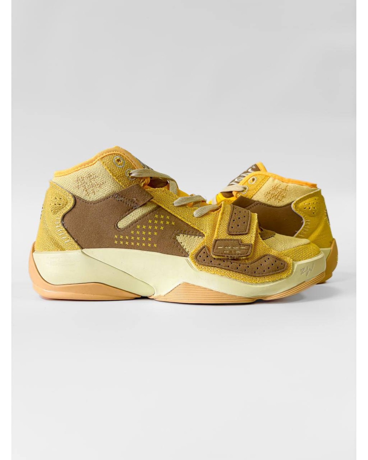 Nike Jordan Zion 2 'Full Moon' Nike Jordan Zion 2 'Full Moon'